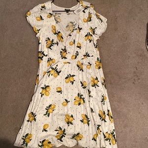 White and yellow lemon dress